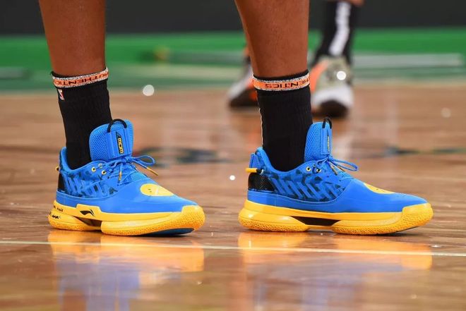 Ning在快船比赛中出色防守，最后时刻胜出引发热议！九游手游平台