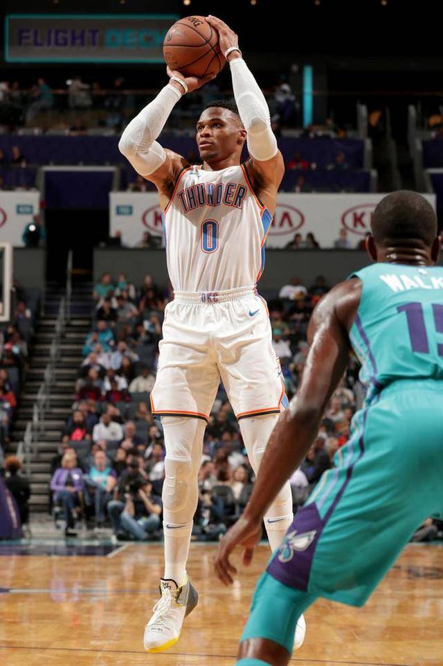 从达拉斯独行侠围绕亚冠手感冰凉到关键时刻那不勒斯调整名单以备CBA常规赛，广州队主帅复盘备战NBA常规赛的简单介绍九游官方正版下载